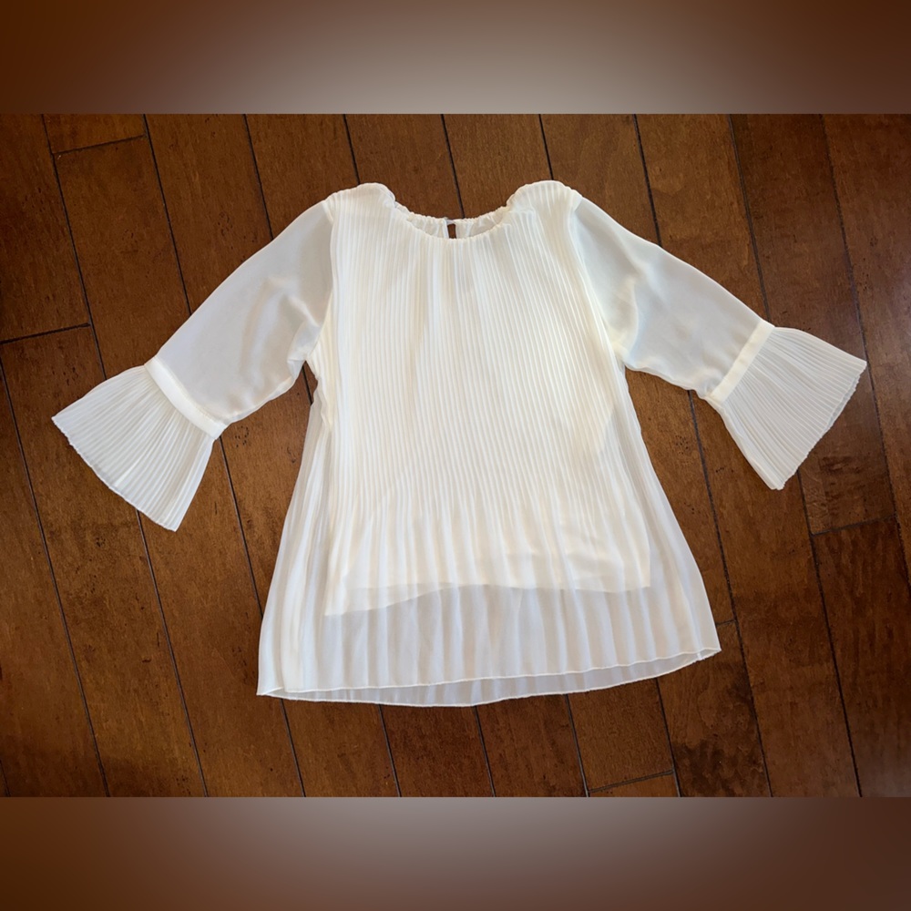 “M” pleated blouse